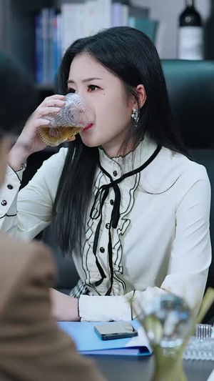 凤鸣(48集) 凤鸣(48集)全集免费看短剧