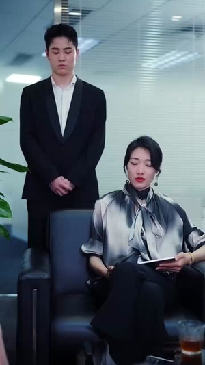 车祸后我与平行世界的自己互换了灵魂(84集) 车祸后我与平行世界的自己互换了灵魂(84集)最新热门短剧