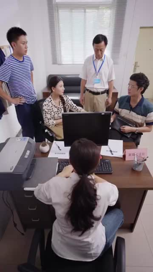 重生后我让全家跪地求饶(33集) 重生后我让全家跪地求饶(33集)短剧完整版免费