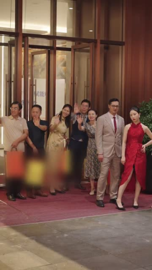 离婚后她带崽嫁入豪门（80集）短剧上头又好看