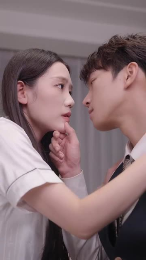 厌女男神赖上我(67集) 厌女男神赖上我(67集)在线看