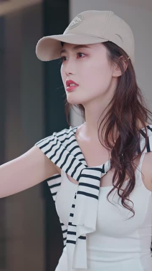 变身后程小姐的飞驰人生(78集) 变身后程小姐的飞驰人生(78集)太好看了短剧