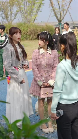 穿成替身后,她连夜攻读月嫂手册(99集) 穿成替身后,她连夜攻读月嫂手册(99集)精彩短剧看不停