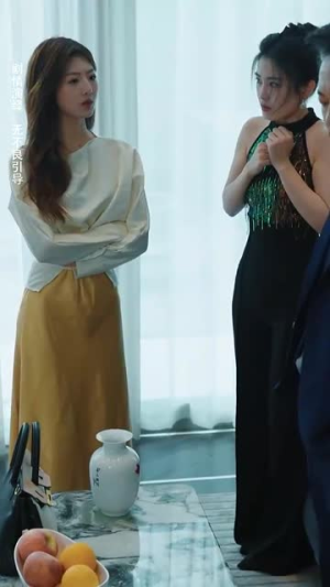 黑色月光(77集) 黑色月光(77集)常回家看看短剧