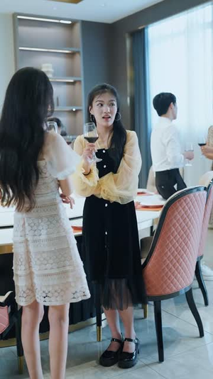 天才少女吊打全球数学大佬(70集) 天才少女吊打全球数学大佬(70集)精彩的短剧