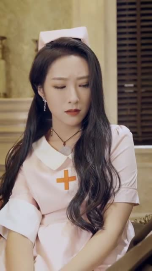 战神的五个绝色师姐倒追我(82集) 战神的五个绝色师姐倒追我(82集)精彩热门短剧