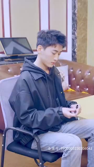 我的师姐是大佬(70集) 我的师姐是大佬(70集)精彩短剧天天看