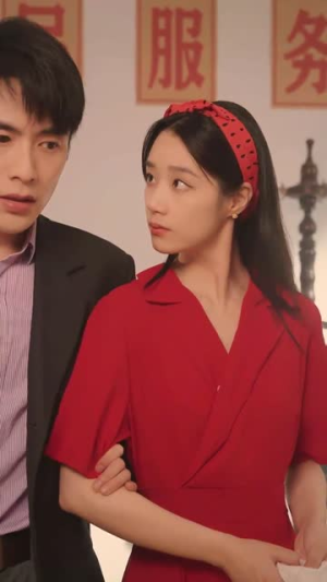 重回80我和村草搭伙做生意(72集) 重回80我和村草搭伙做生意(72集)百万短剧抢先看