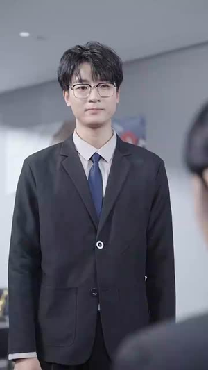 完蛋情书送错女老板(72集)  完蛋情书送错女老板(72集) 百万短剧抢先看