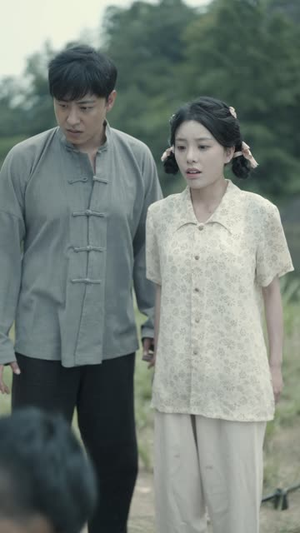 饥荒年我带全家吃肉（50集）独家内容免费看