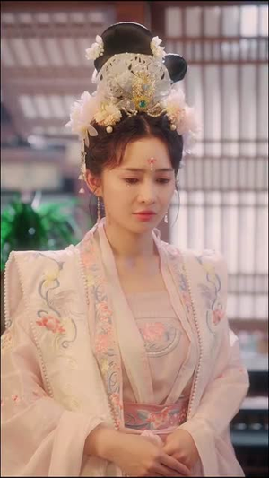 穿越后宫我和暴君互听心声（75集）热门短剧推荐。