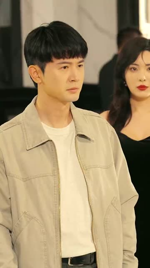 胜率百分之一看我如何逆袭成股神 (83集) 胜率百分之一看我如何逆袭成股神 (83集)最火短剧推荐