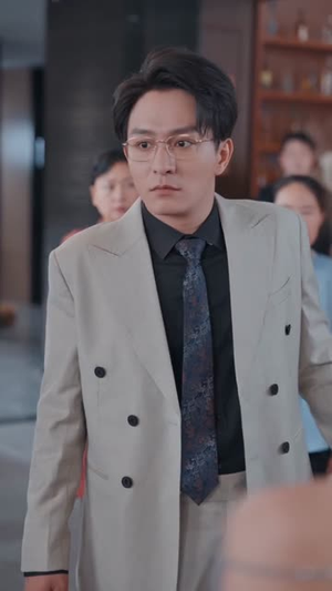 偏我爱你不逢时 (41集)  偏我爱你不逢时 (41集) 排行榜前十短剧