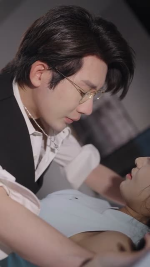 霍律师你的小哭包又哭了(80集) 霍律师你的小哭包又哭了(80集)看短剧放松一下