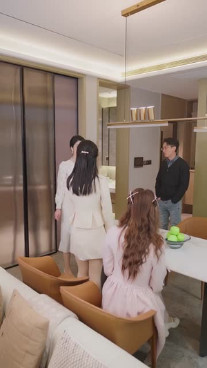 惊！下山千金是满级玄学大佬（80集）在哪个app能看