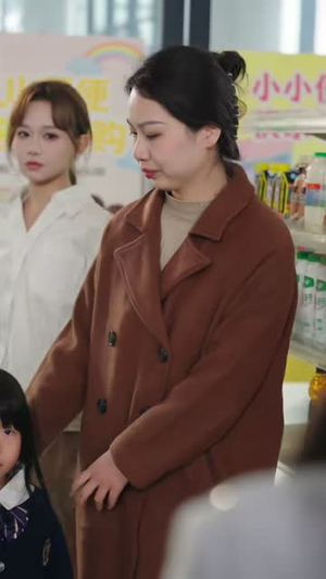 子凭母贵，律师妈咪超给力（65集）短剧推荐上热门