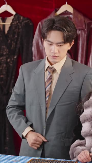 她抢我的盲流子，我养她的破产户（63集）在哪个平台看