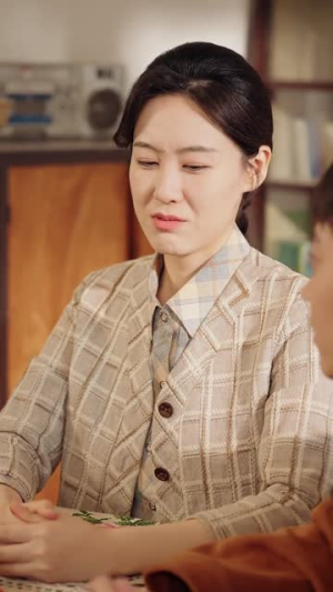 重生1975：从钢厂大院开始（71集）短剧解说全集