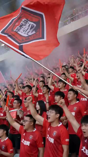 足坛教父：开局买下死敌球队（50集）精彩短剧来了