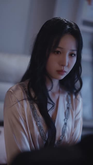 隐藏千金闪婚遇上裴先生(80集) 隐藏千金闪婚遇上裴先生(80集)最近很火的短剧