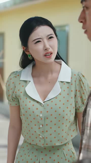 嘲笑我只会搬砖，女神老婆带崽接我回家（80集）免费版