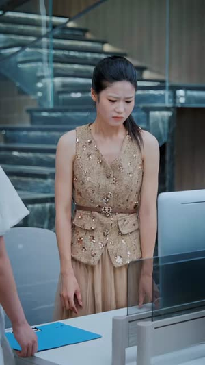 她从仙界归来护全家（86集）短剧精彩片段