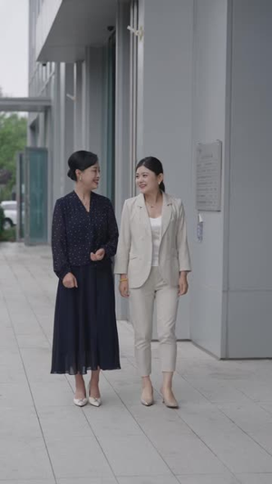 月薪一万二，这次我全留给自己（70 集）观看软件