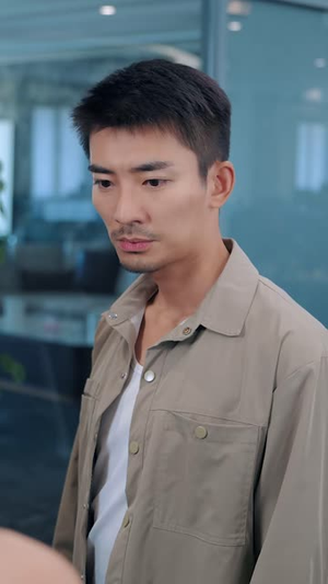 妹妹博士毕业宴上，我成了外人（70 集）分享热门短剧