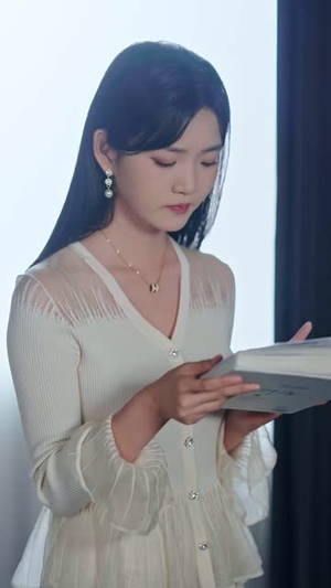 撕了协议，沈总带白月光虐渣（42 集）短剧介绍