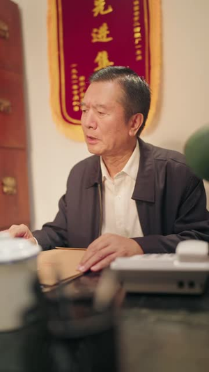 重生90,我要当首富(40 集) 重生90,我要当首富(40 集)百度网盘资源