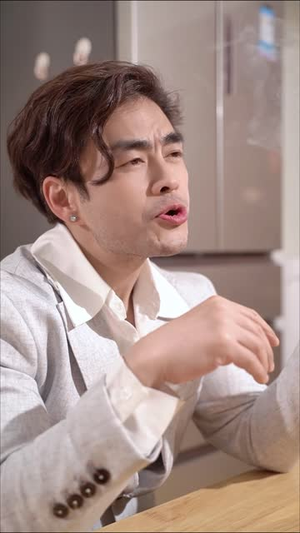 乖乖女的觉醒(30 集) 乖乖女的觉醒(30 集)爆款短剧一起追