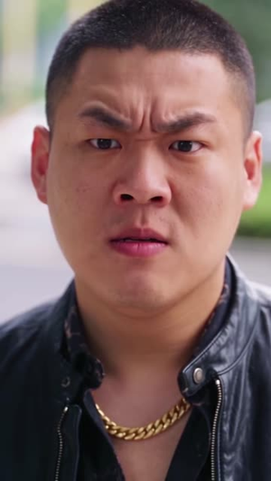 丑小鸭觉醒了返利系统（83集）最火爆的短剧