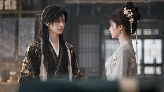 穿成相府嫡女，靠现代商智护住权臣一家（30集）短剧免费看全集