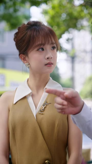 188的烤鹅腿,征服早八大学生(84 集) 188的烤鹅腿,征服早八大学生(84 集)一起看短剧