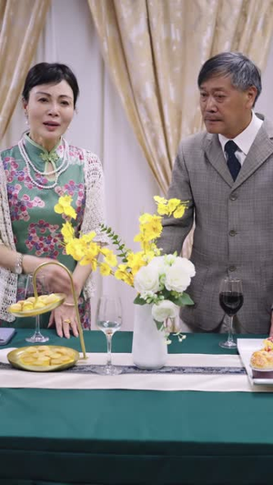 破产前我发现了白莲花的真面目（60 集）在线观看