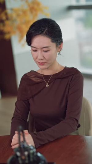 AA制三十年，他后悔了（77 集）红果短剧免费看