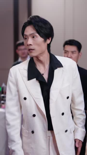 枭雄归来，各位大佬都慌了（101 集）爆款短剧推荐